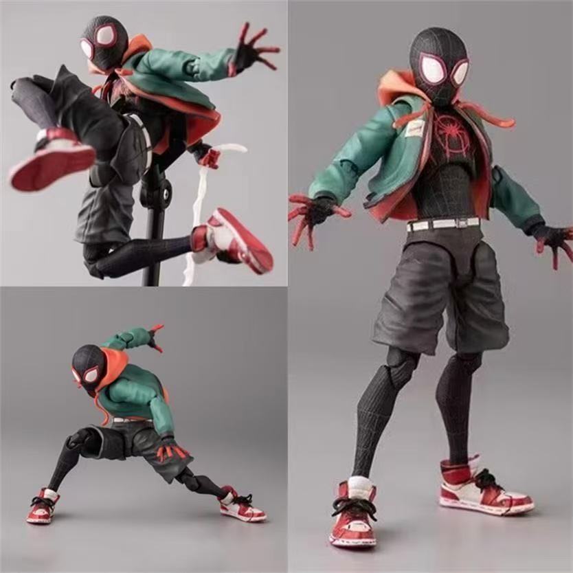 Sv Action Spiderman Miles Mora - Men Accessories Collection recensione e prezzo